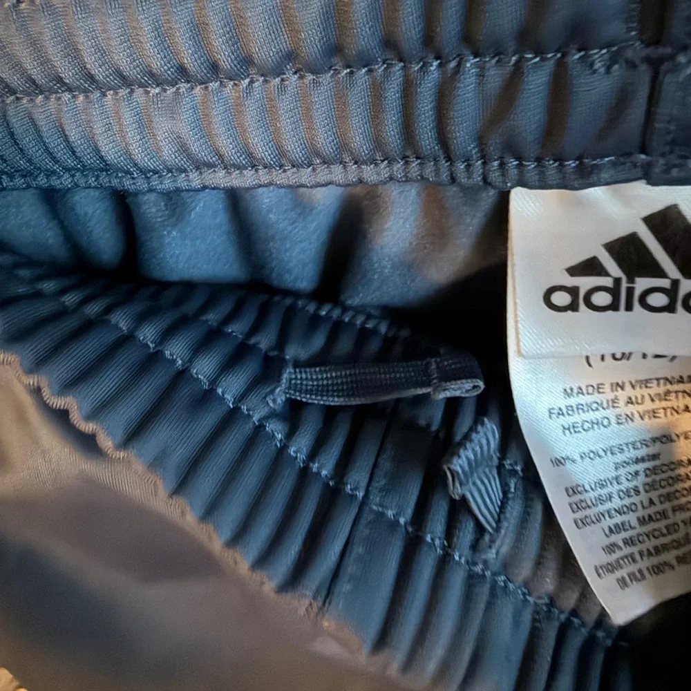 Adidas Kids jogging pants - Picture 6 of 8